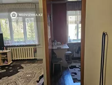 2-комнатная квартира, этаж 2 из 4, 42 м²