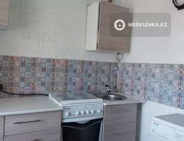 2-комнатная квартира, этаж 9 из 9, 43 м²