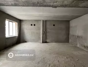 1-комнатная квартира, этаж 2 из 8, 49 м²