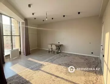 3-комнатная квартира, этаж 4 из 10, 132 м²