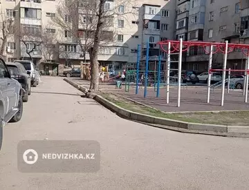 1-комнатная квартира, этаж 3 из 5, 34 м²