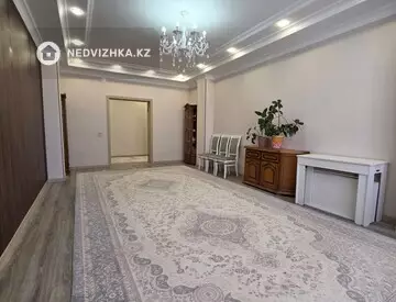 3-комнатная квартира, этаж 7 из 9, 143 м²