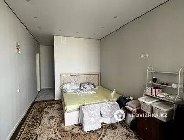 4-комнатная квартира, этаж 8 из 15, 170 м²