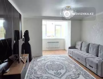 2-комнатная квартира, этаж 2 из 5, 81 м²