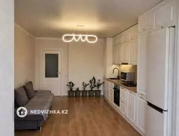 2-комнатная квартира, этаж 2 из 5, 81 м²