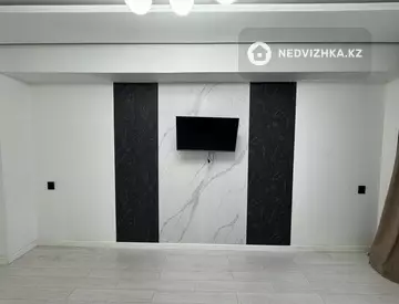 2-комнатная квартира, этаж 3 из 13, 48 м²