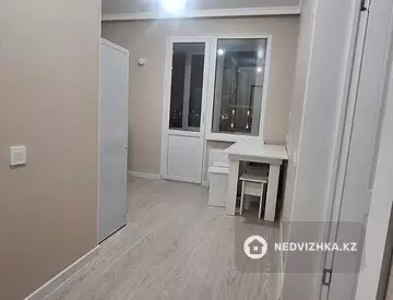 1-комнатная квартира, этаж 9 из 9, 35 м²