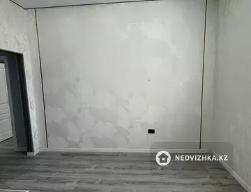 1-комнатная квартира, этаж 1 из 8, 49 м²