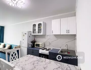 2-комнатная квартира, этаж 13 из 14, 50 м²