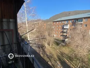 3-комнатная квартира, этаж 5 из 5, 60 м²
