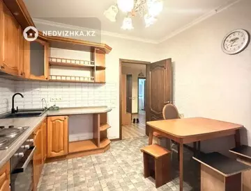 3-комнатная квартира, этаж 8 из 9, 96 м²