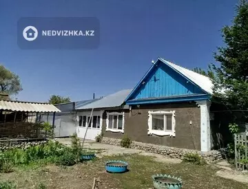 3-комнатный дом, 12.4 соток, 1 240 м²