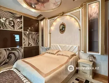 4-комнатная квартира, этаж 7 из 8, 170 м²