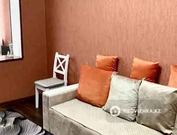2-комнатная квартира, этаж 3 из 5, 57 м²