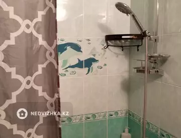 Подселение, 3 комн., 70 м²
