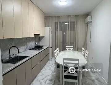 1-комнатная квартира, этаж 2 из 6, 47 м², На длительный срок