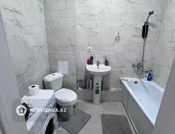 1-комнатная квартира, этаж 1 из 12, 38 м²