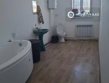 6-комнатный дом, 3.3 соток, 210 м²