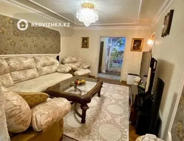 3-комнатная квартира, этаж 5 из 9, 60 м², На длительный срок