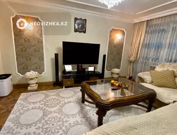 3-комнатная квартира, этаж 5 из 9, 60 м², На длительный срок