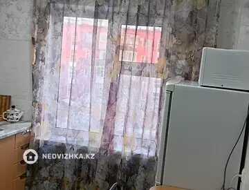 2-комнатная квартира, этаж 3 из 5, 50 м², Посуточно