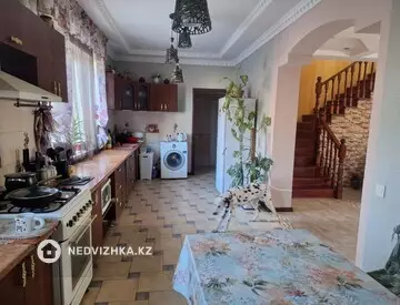 4-комнатный дом, 5 соток, 172 м²