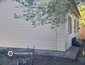 2-комнатный дом, 18 соток, 65 м²