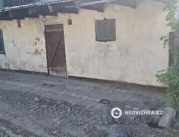 2-комнатный дом, 18 соток, 65 м²