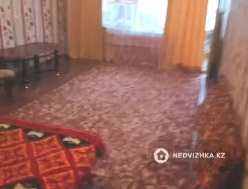 2-комнатная квартира, этаж 1 из 9, 44 м², На длительный срок