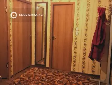 2-комнатная квартира, этаж 1 из 9, 44 м², На длительный срок