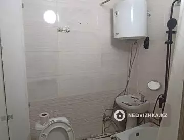 Салон, Кабинет, этаж 1 из 5, 43 м²