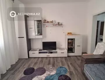 2-комнатная квартира, этаж 2 из 4, 52 м²