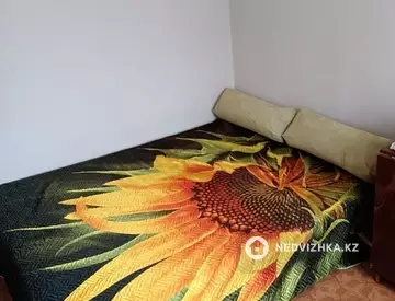 3-комнатная квартира, этаж 3 из 4, 42 м², Посуточно