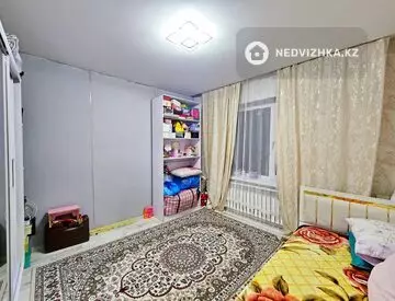 2-комнатная квартира, этаж 1 из 5, 54 м²
