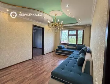 3-комнатная квартира, этаж 3 из 5, 60 м², На длительный срок