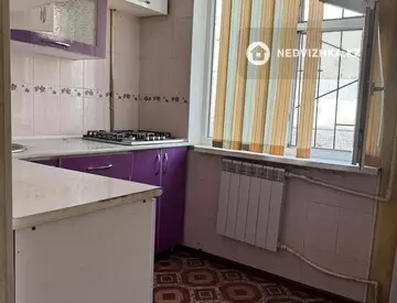 2-комнатная квартира, этаж 1 из 5, 45 м², На длительный срок