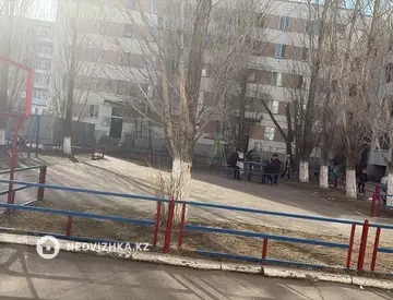 3-комнатная квартира, этаж 1 из 5, 60 м²