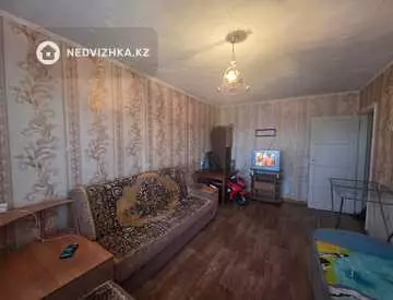 2-комнатная квартира, этаж 1 из 5, 49 м²