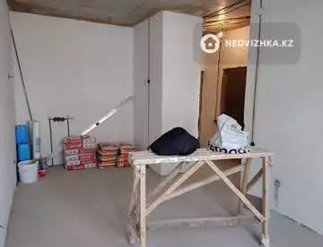 1-комнатная квартира, этаж 3 из 9, 38 м²