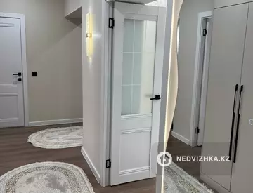 3-комнатная квартира, этаж 3 из 6, 85 м²