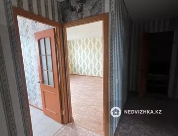 3-комнатная квартира, этаж 6 из 6, 60 м²