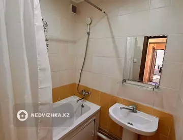 2-комнатная квартира, этаж 10 из 10, 55 м²
