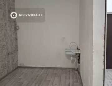 1-комнатная квартира, этаж 1 из 9, 37 м²