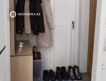 2-комнатная квартира, этаж 1 из 2, 43 м²