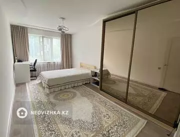 3-комнатная квартира, этаж 4 из 5, 65 м²