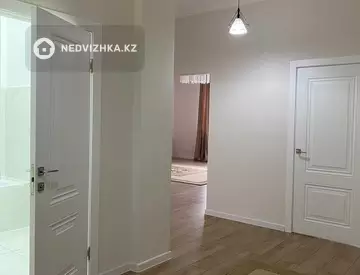 2-комнатная квартира, этаж 13 из 20, 84 м²