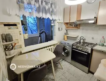 2-комнатная квартира, этаж 4 из 4, 48 м², На длительный срок