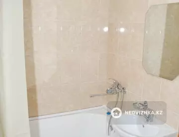 2-комнатная квартира, этаж 3 из 4, 43 м², Посуточно