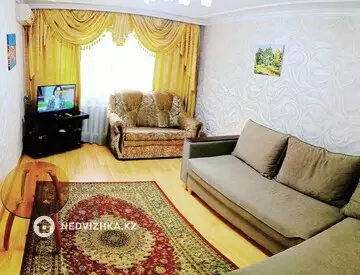 2-комнатная квартира, этаж 3 из 3, 43 м², Посуточно
