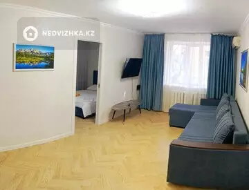 2-комнатная квартира, этаж 2 из 4, 43 м², Посуточно